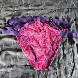 Torrid hipster purple and hot pink hipster panty NWT size 1